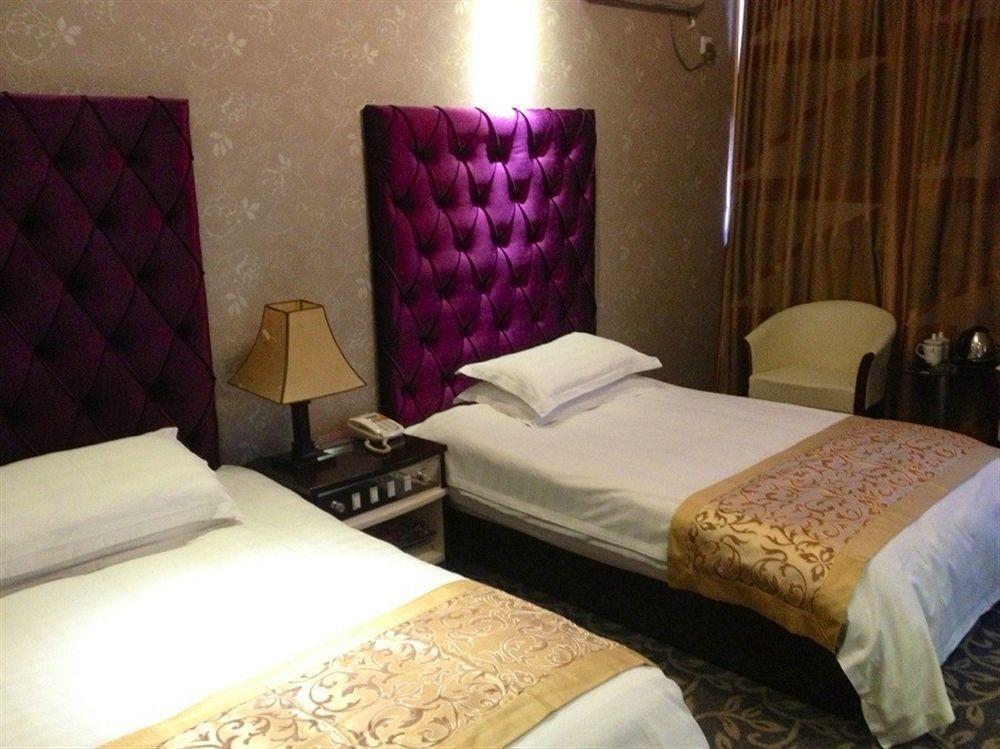 Jiujiu Holiday Hotel Shanghai Exterior photo