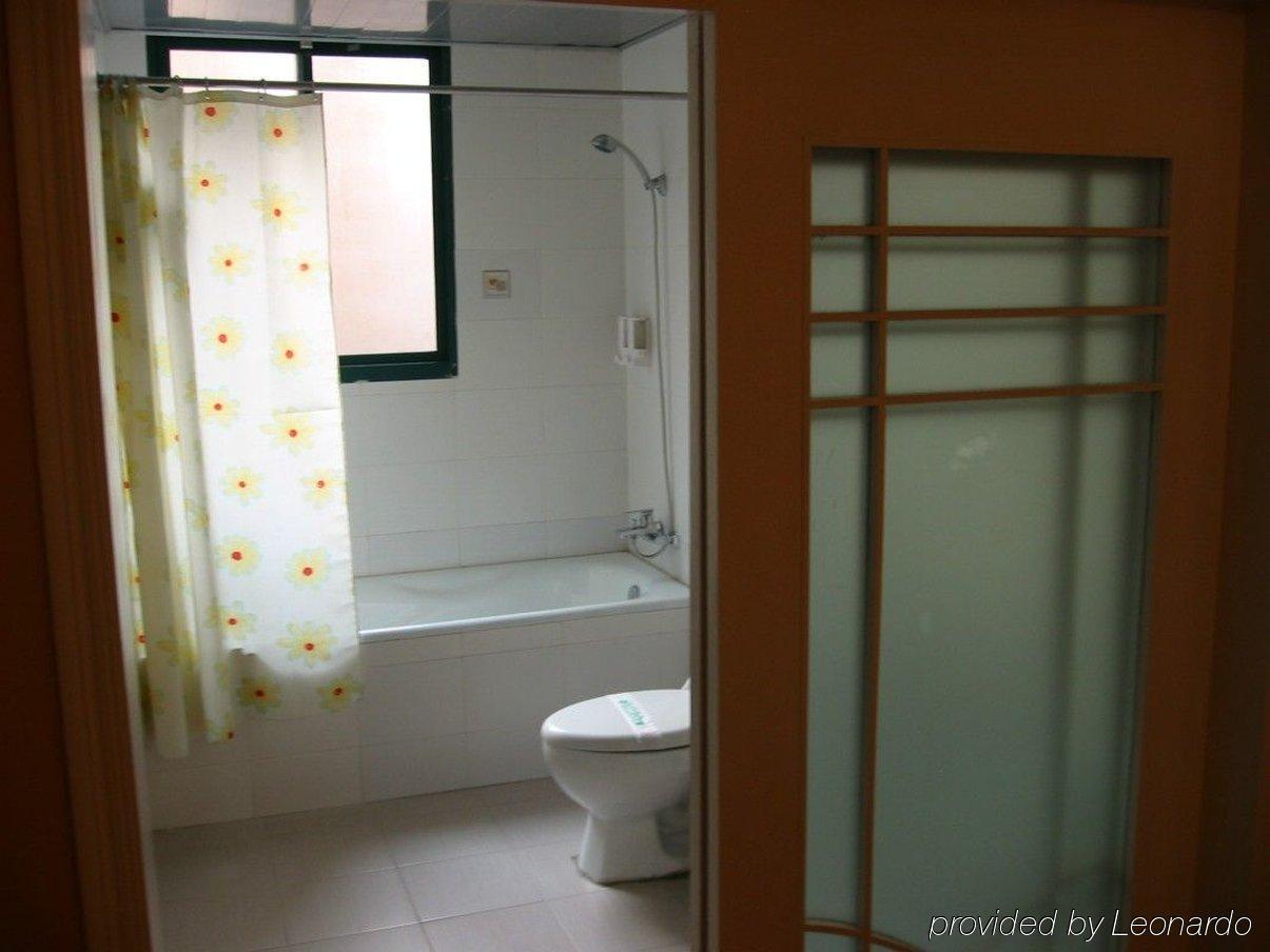 Jiujiu Holiday Hotel Shanghai Room photo