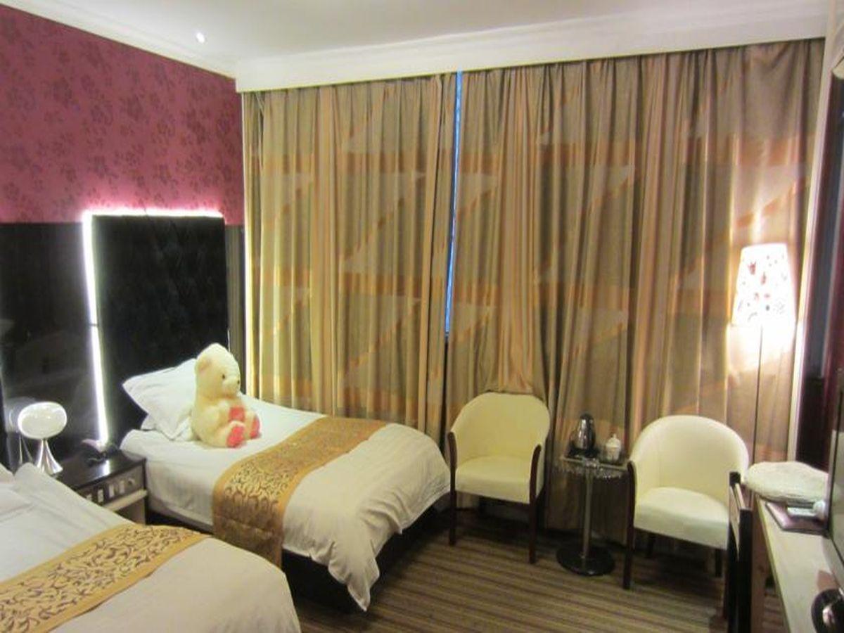 Jiujiu Holiday Hotel Shanghai Exterior photo