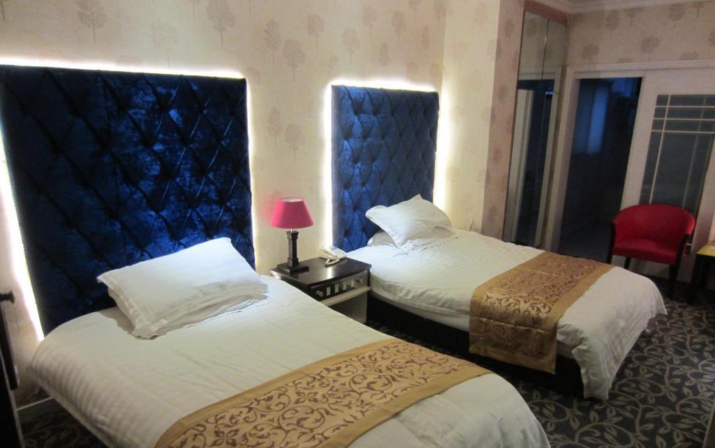 Jiujiu Holiday Hotel Shanghai Room photo
